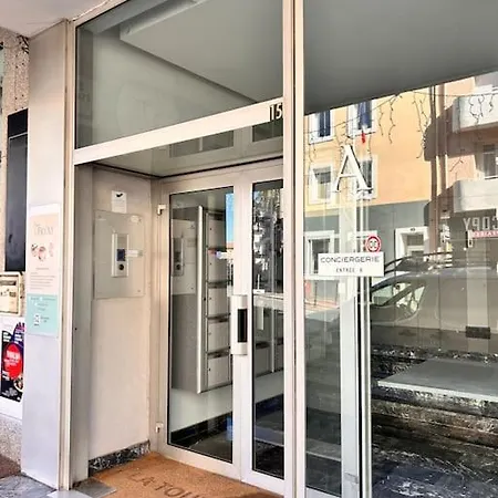 Apartment Prestige - 4 Pers Neuf Vue - Hyper Centre Saint-Raphael (Var)